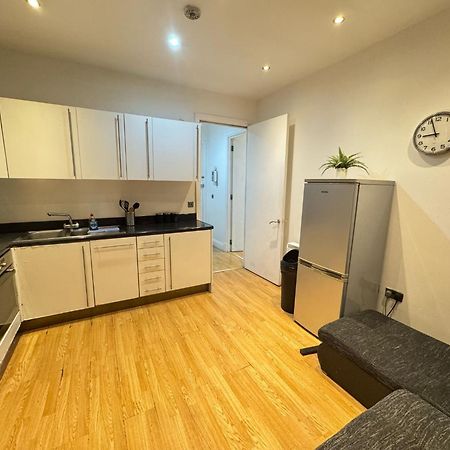 Comfortable - Cosy - Budget Studios In City Center 伦敦 外观 照片