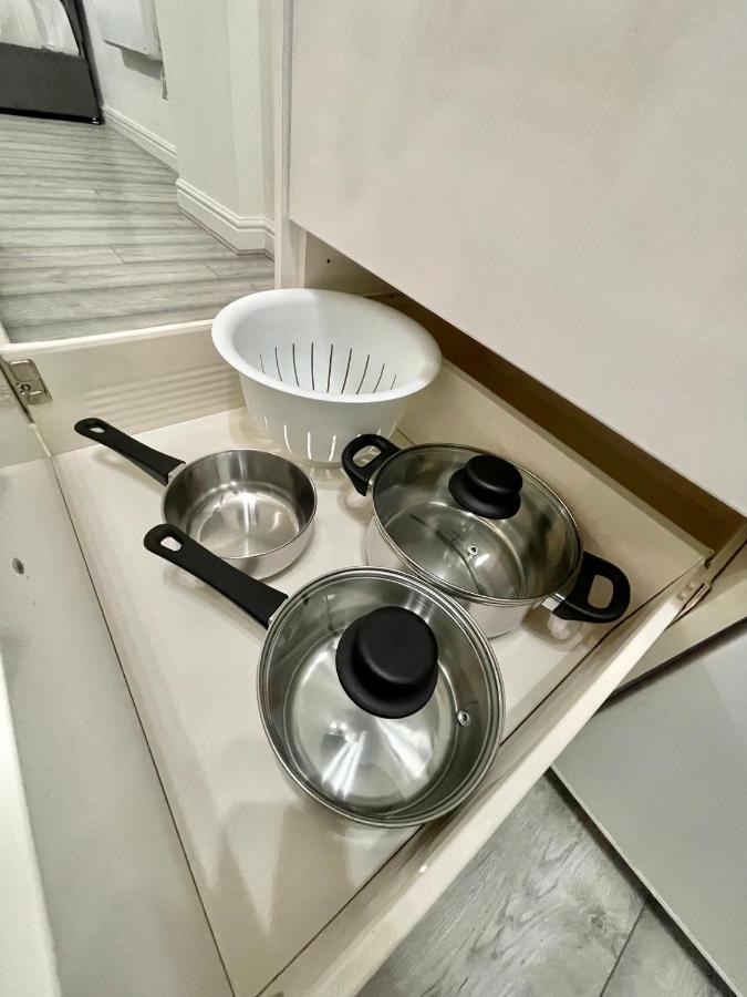 Comfortable - Cosy - Budget Studios In City Center 伦敦 外观 照片