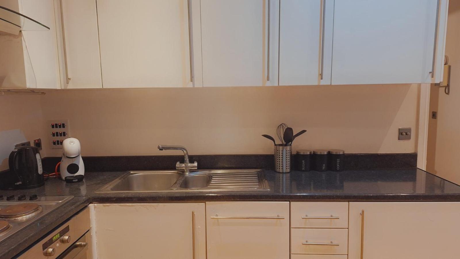 Comfortable - Cosy - Budget Studios In City Center 伦敦 外观 照片