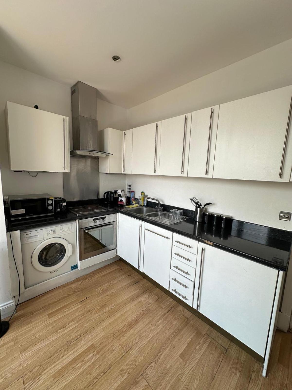 Comfortable - Cosy - Budget Studios In City Center 伦敦 外观 照片