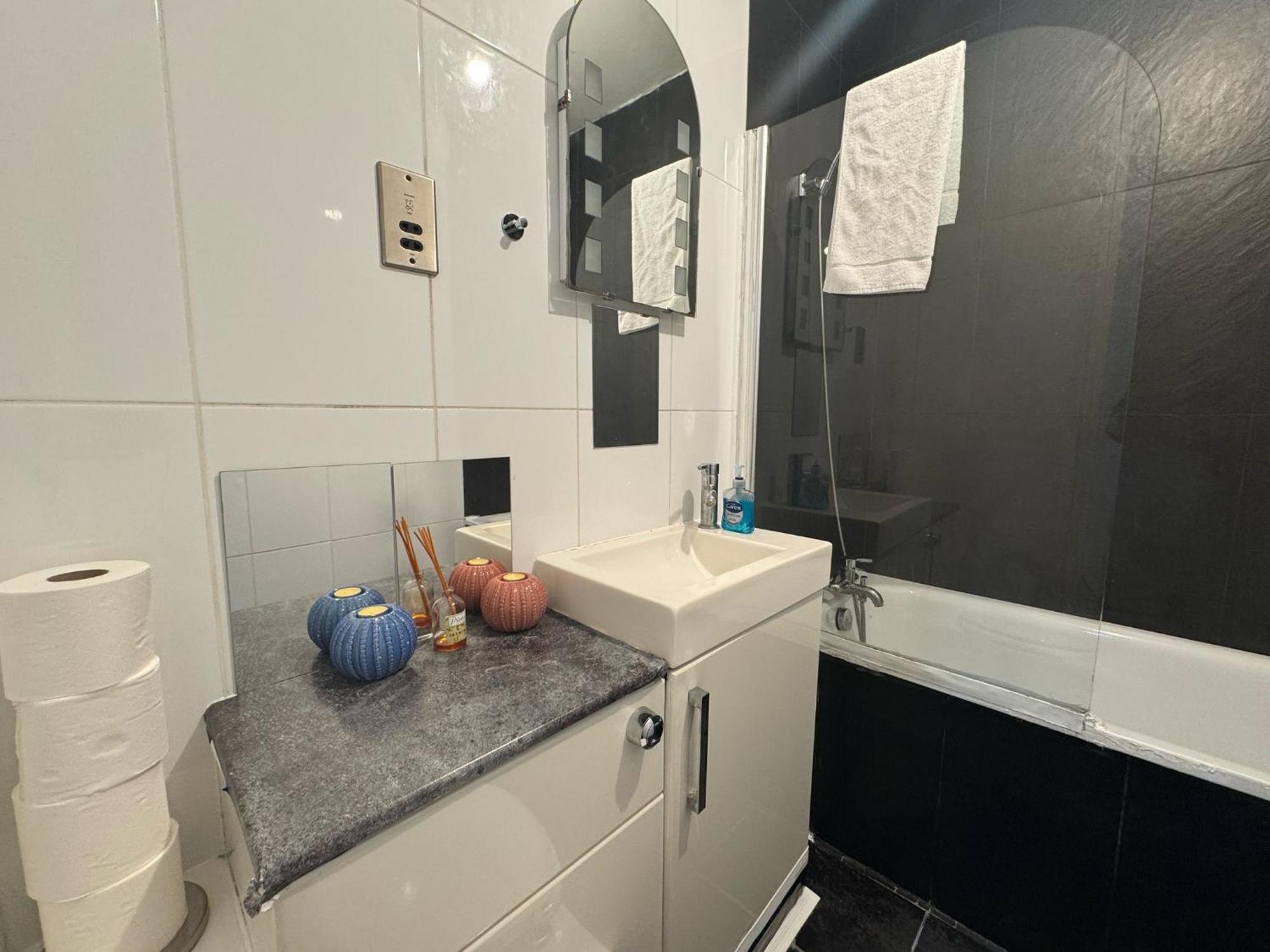 Comfortable - Cosy - Budget Studios In City Center 伦敦 外观 照片